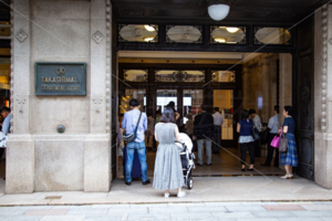 日本橋　高島屋入口