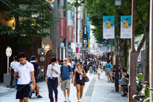 表参道　歩行者