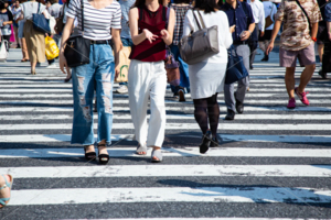スクランブル交差点　歩行者