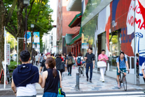 表参道　歩行者