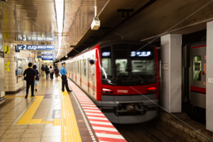 東京メトロ　築地駅